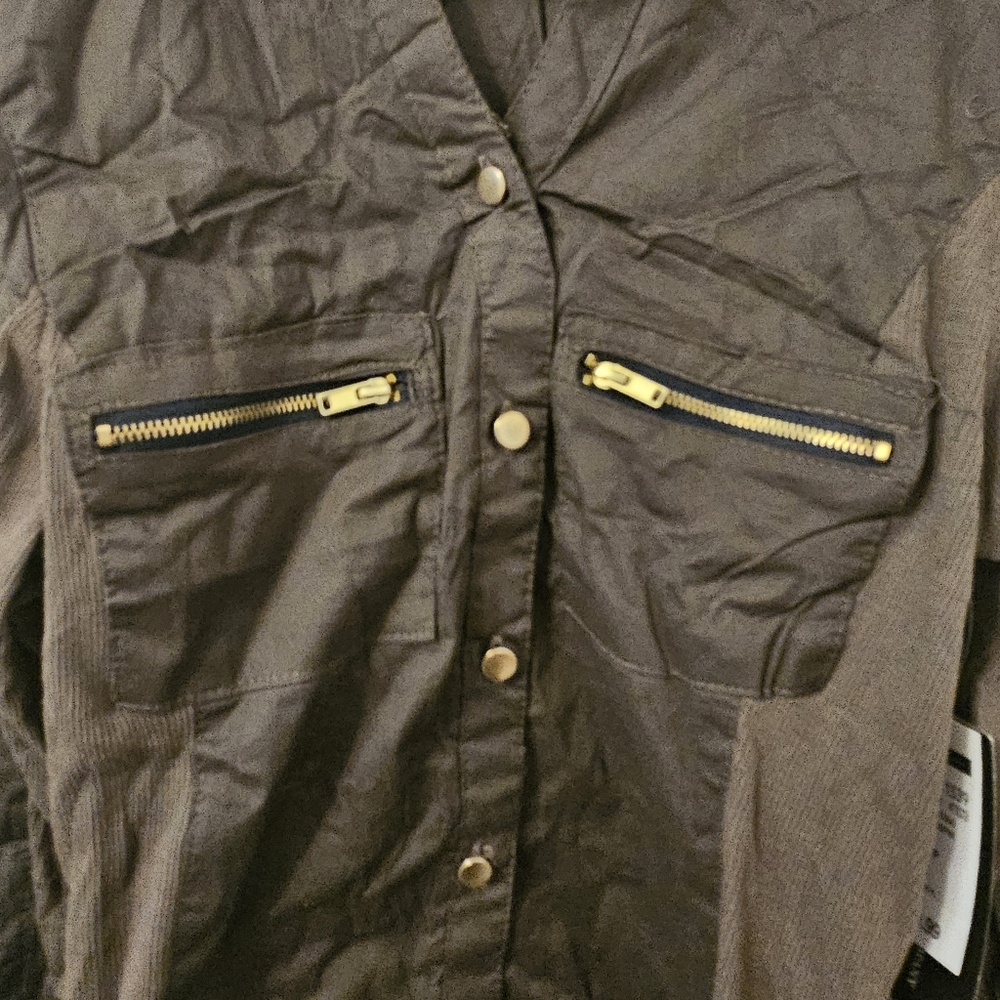 Green and Gold International INC Company Women's Ribbed Side Button Down Shirt - Picture 2 of 12